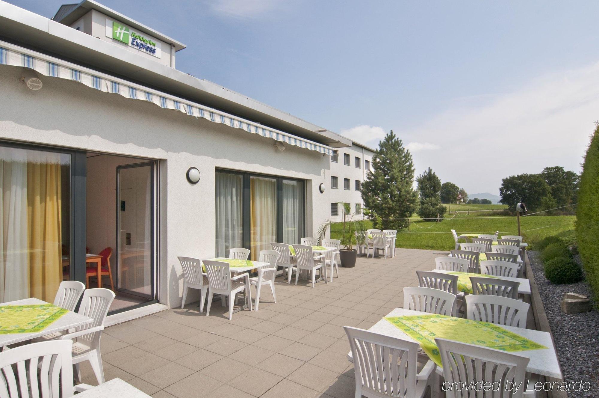 Holiday Inn Express Luzern-Neuenkirch, An Ihg Hotel Rothenburg Extérieur photo